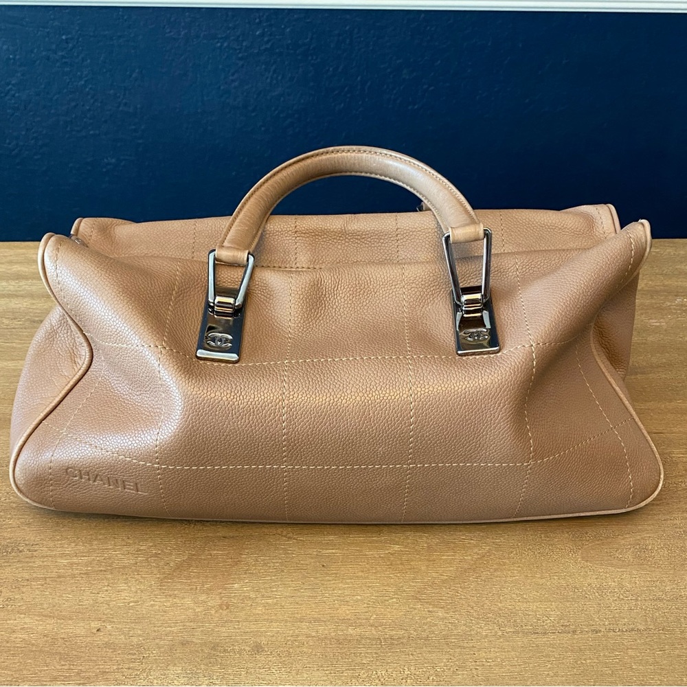 Chanel caviar leather square stitch CC bowler bag